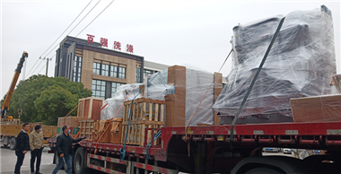 百?gòu)?qiáng)洗滌設(shè)備發(fā)貨北京酒店洗衣房